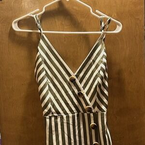 Foteisy Green and White Striped Sleeveless Backless Dress Size Small T29-10